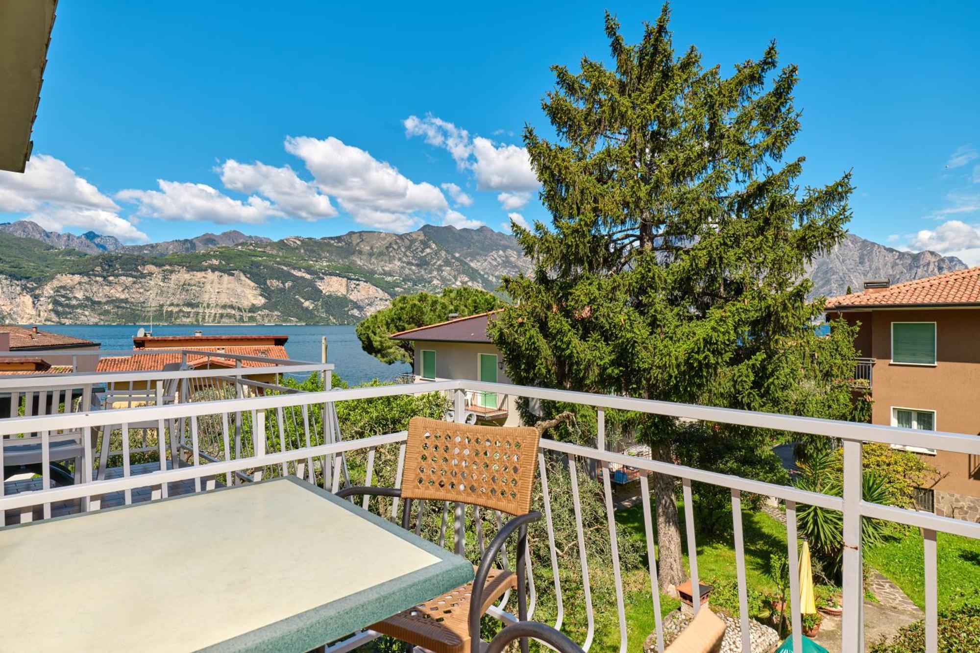 Hotel Luna Rossa (Adults Only) Malcesine Exterior foto